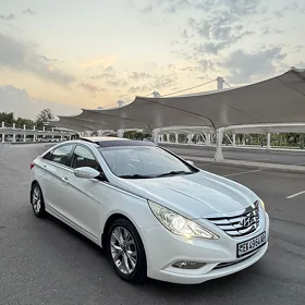 Hyundai Sonata 2011