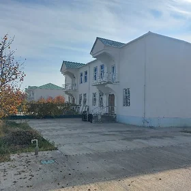 Taze zaman kates 10 komnat