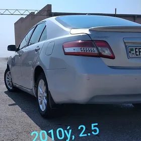 Toyota Camry 2010