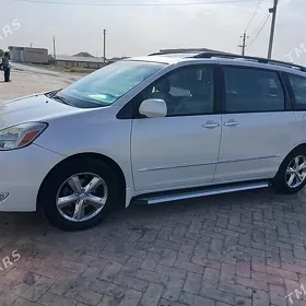 Toyota Sienna 2005