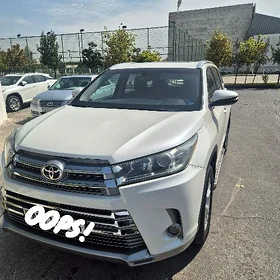 Toyota Highlander 2017