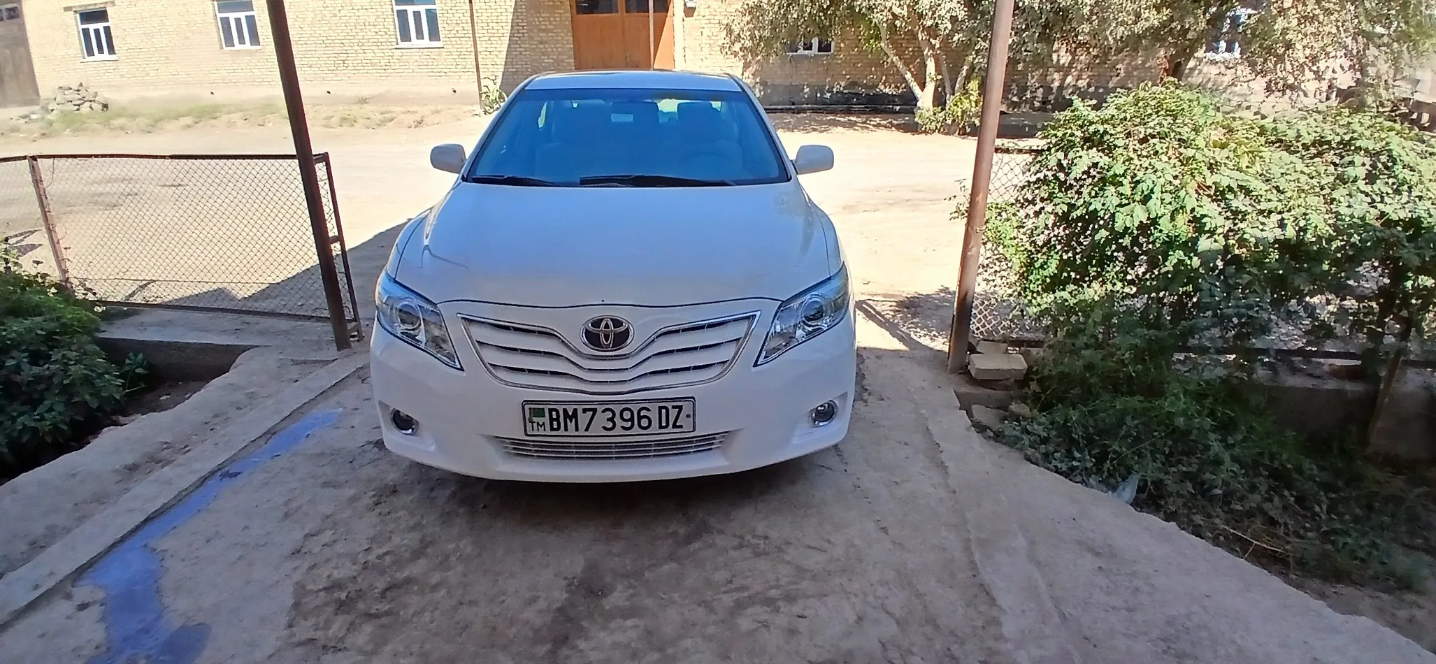 Toyota Camry 2010 - 1