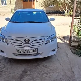 Toyota Camry 2010