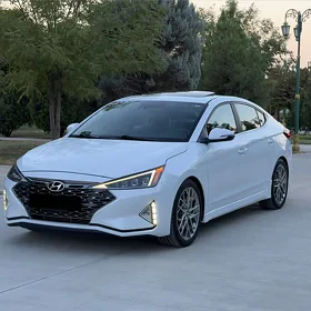 Hyundai Elantra 2020