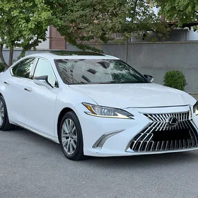 Lexus ES 350 2022