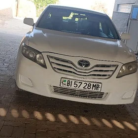 Toyota Camry 2010