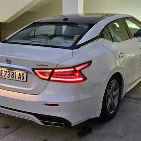 Nissan Maxima 2022