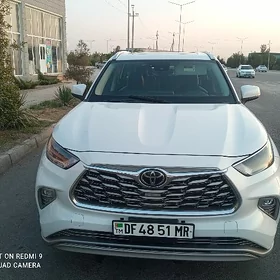 Toyota Highlander 2022