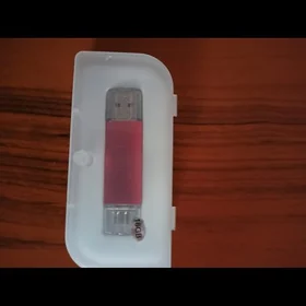 USB флеш накопитель