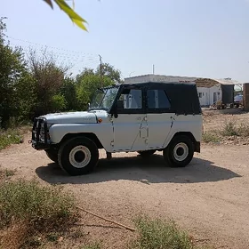 UAZ 469 2000