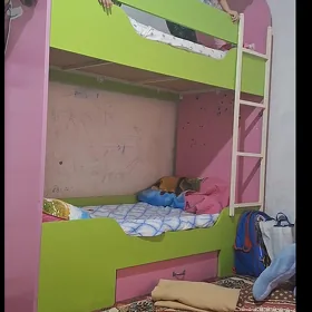 detskiy 2 etaz krawat