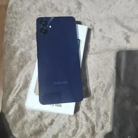 Samsung A06