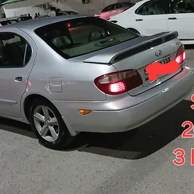 Infiniti I30 2000