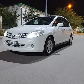 Nissan Tiida 2008