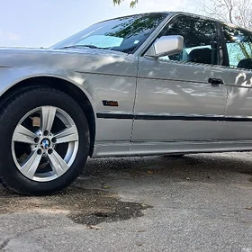 BMW 525 1990