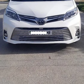 Toyota Sienna 2020