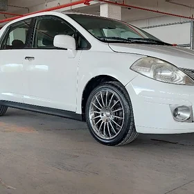 Nissan Versa 2010
