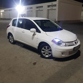 Nissan Versa 2010