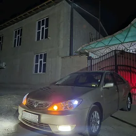 Toyota Camry 2004