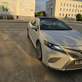 Toyota Camry 2022