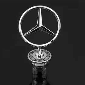 Mercedes kapot emblema