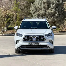 Toyota Highlander 2022