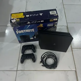 PS4 PRO