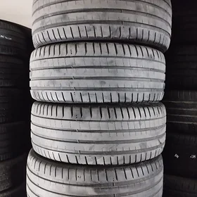 235 45 18 MICHELIN 24