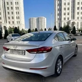 Hyundai Elantra 2018