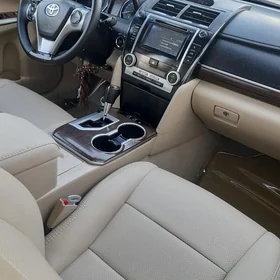 Toyota Camry 2013
