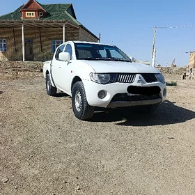 Mitsubishi L200 2008