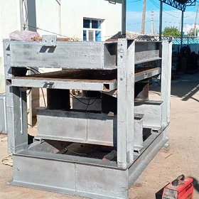 Mebel gapy pres