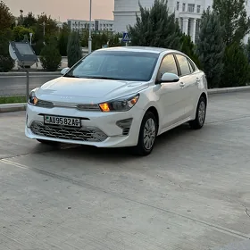 Kia Rio 2021