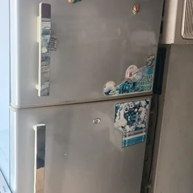 Продаётся Холодильник