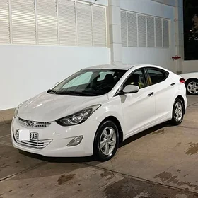 Hyundai Elantra 2012