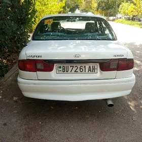 Hyundai Sonata 1996