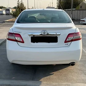 Toyota Camry 2010