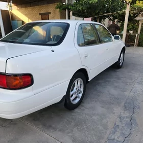 Toyota Camry 1993