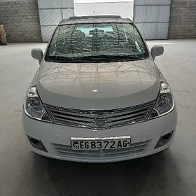 Nissan Versa 2008