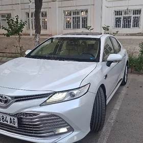 Toyota Camry 2020
