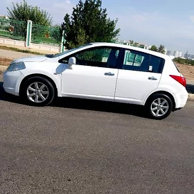 Nissan Versa 2010