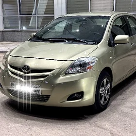 Toyota Yaris 2008