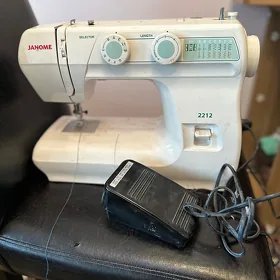 janome 2212