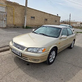 Toyota Camry 2000