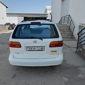 Toyota Sienna 2000