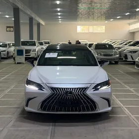 Lexus ES 350 2022