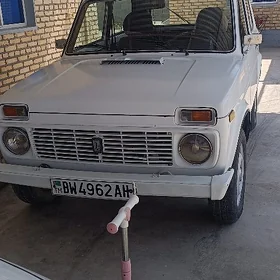 Lada Niva 2003