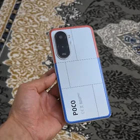 Poco M7. 12/256