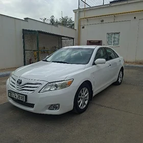 Toyota Camry 2010