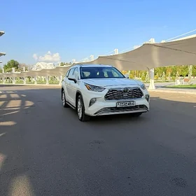Toyota Highlander 2020